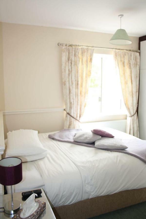 Dalton House Hotel Абифийл Екстериор снимка